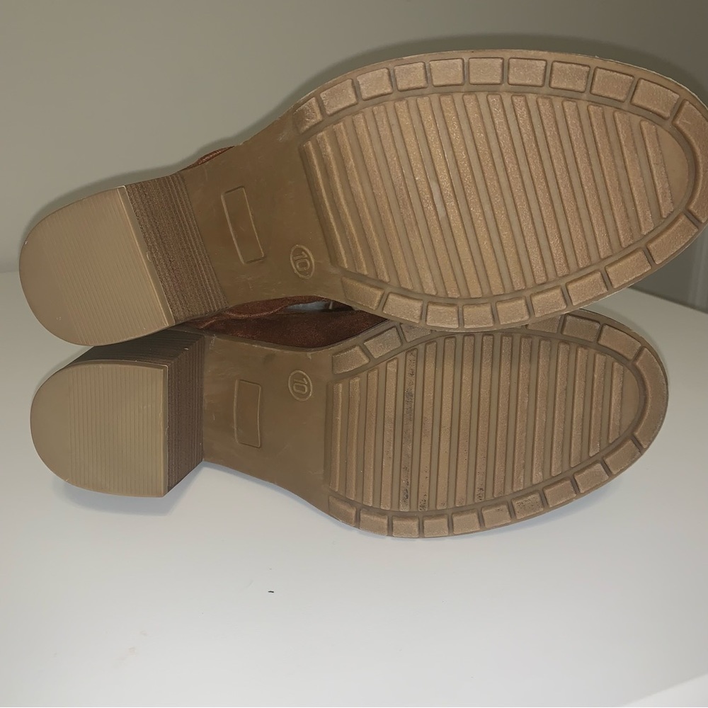 ☀️A New Day- Faux Fur And Faux Suede Lace-Up Booties Size 10 - Picture 12 of 12
